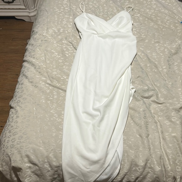 WINDSOR white dress - Picture 1 of 3